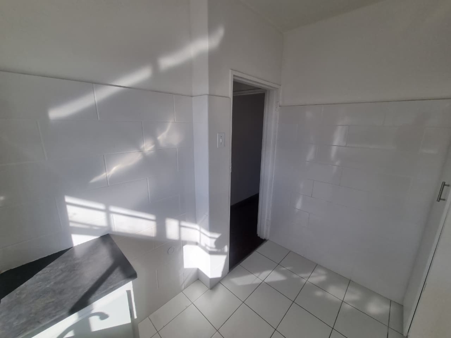 To Let 1 Bedroom Property for Rent in Tamboerskloof Western Cape